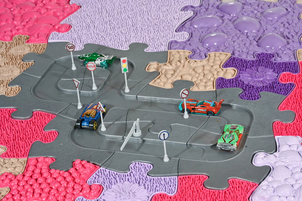 Muffik Magnetic Pretend Play Set - 17 pieces